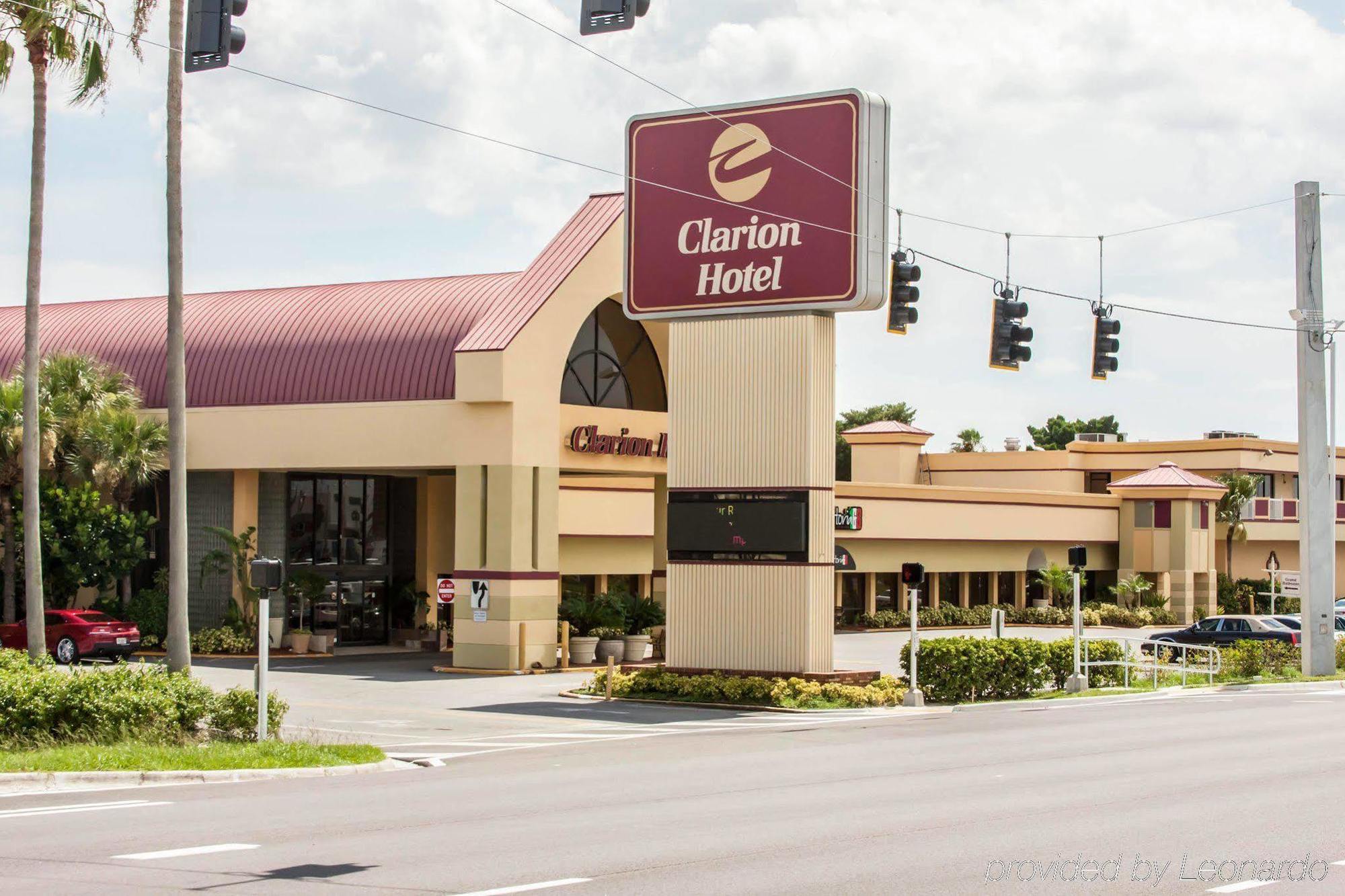 Quality Inn & Conference Center Tampa Exteriör bild